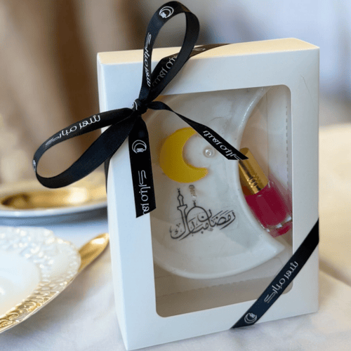 هدية شمعة هلال مع بوكس