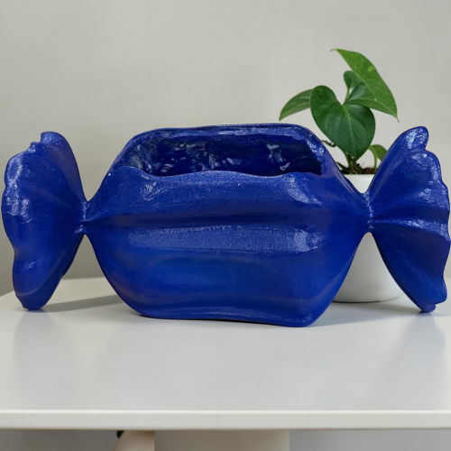 وعاء للحلويات على شكل حلوى