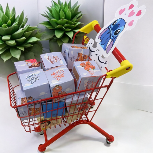 عربة الشخصيات مع 18 بوكس