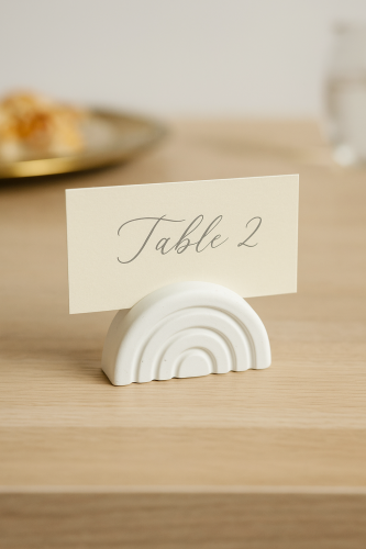 حامل بطاقات طاولة