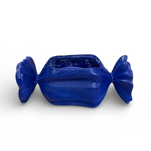 وعاء للحلويات على شكل حلوى