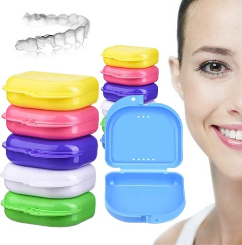 حافظة تقويم اسنان