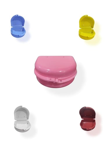 حافظة تقويم اسنان