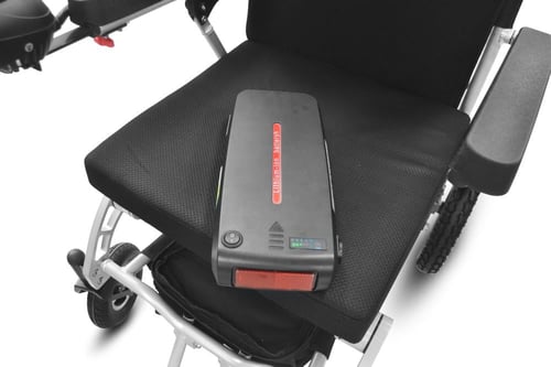 كرسي متحرك كهربائي قابل للطي خفيف الوزن 18 كيلو