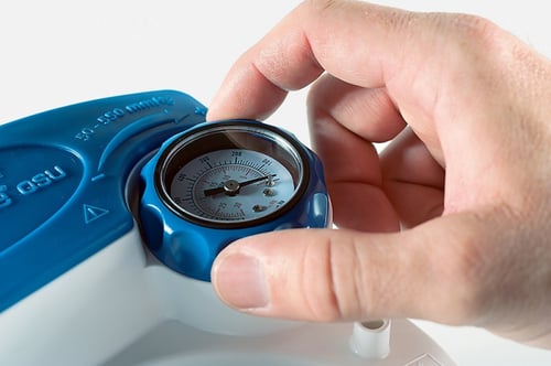 جهاز شفط متنقل مع بطارية امريكي، لسحب سوائل الجسم...