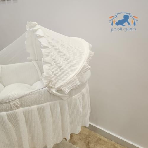سرير سلة موسى شيال مقلم ناعم
