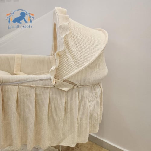 سرير سلة موسى شيال مقلم ناعم