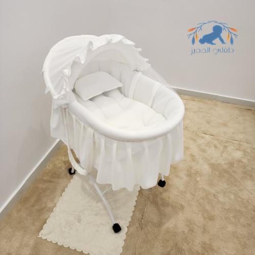 سرير سلة موسى شيال أبيض منقط ناعم