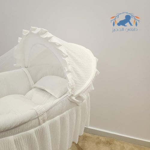 سرير سلة موسى شيال مقلم ناعم