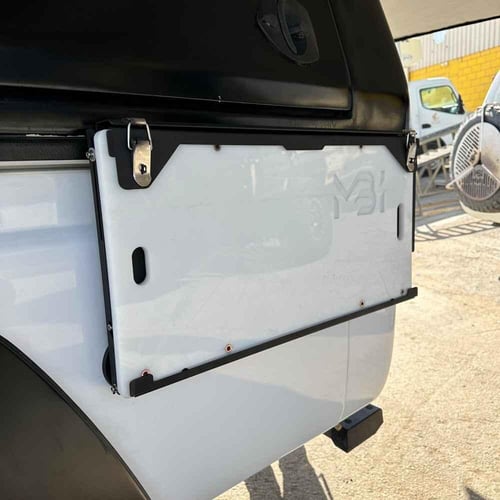 طاولة خدمات نيسان شاص