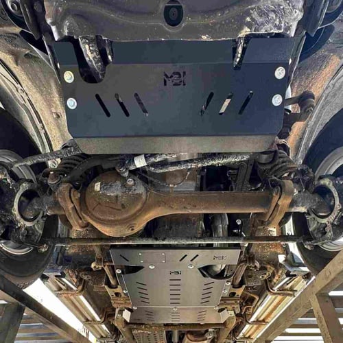 صاجة حماية نيسان فتك حديد Skid plate