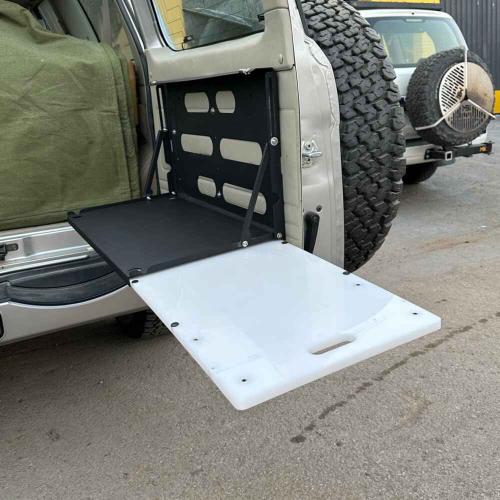 طاولة خدمات نيسان فتك الصالون والربع