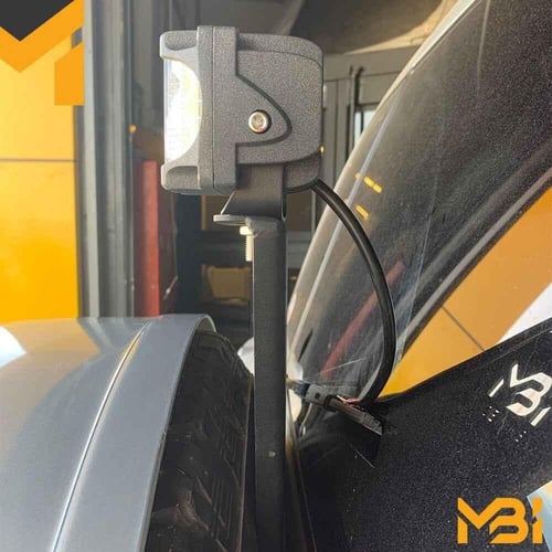 قاعدة كشافات خلفي نيسان فتك