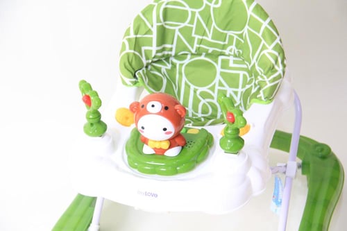 مشاية اطفال