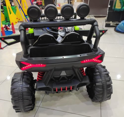 سيارة أطفال كهربائيه 1106