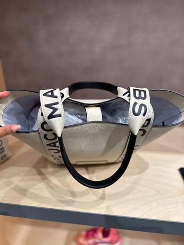 شنطة مارك جاكوبس/توت باق مقاس كبير