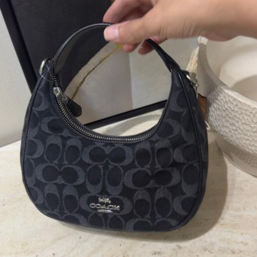 شنطة كوتش كارمن/مقاس صغير