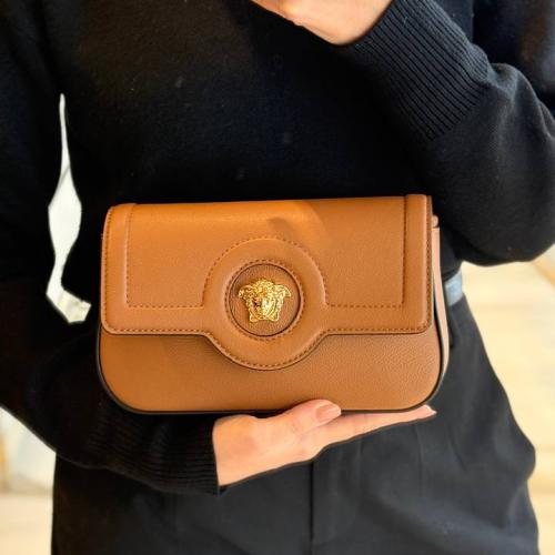 شنطة فرزاتشي/لون بني