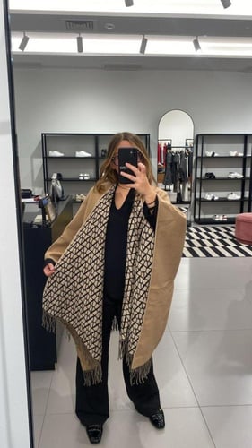 سكارف فالنتينو غارافاني