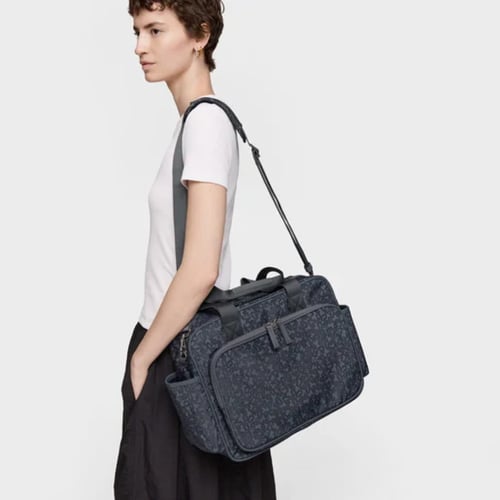 شنطة اطفال توس