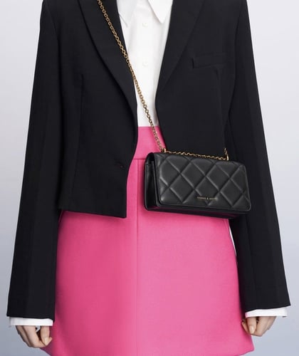 شنطة تشارلز اند كيث