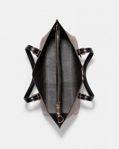 شنطة كوتش/توت باق