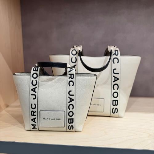 شنطة مارك جاكوبس/توت باق مقاس كبير