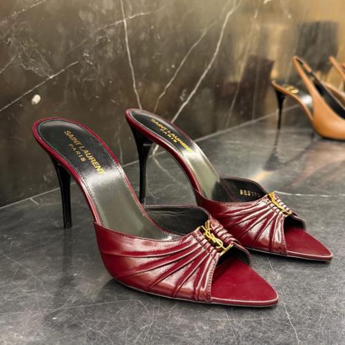 كعب سان لوران