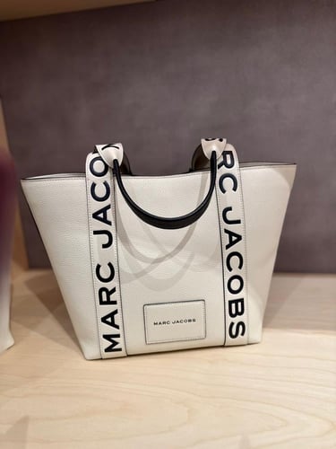 شنطة مارك جاكوبس/توت باق مقاس كبير