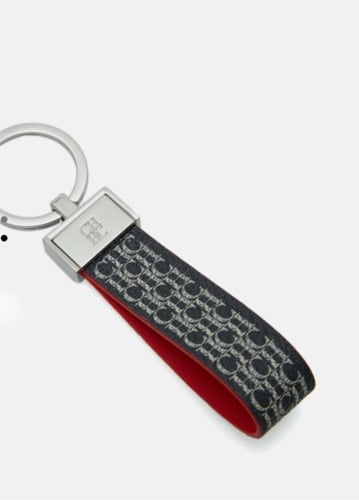 ميدالية كارولينا هيريرا