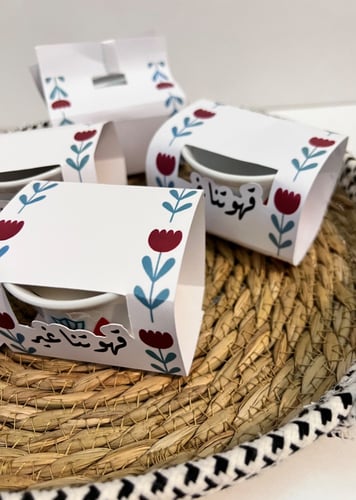 شمعة فنجان القهوه مع ثيم تصميم حسب الطلب