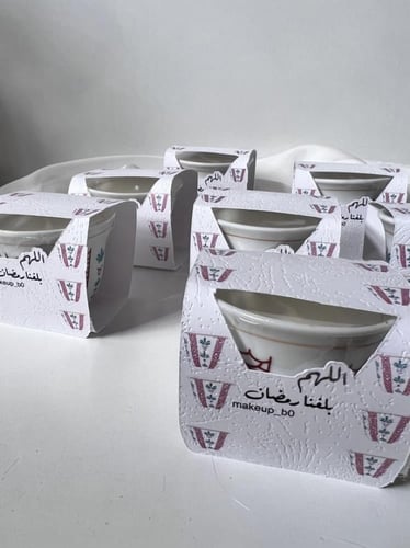 شمعة فنجان القهوه مع ثيم تصميم حسب الطلب