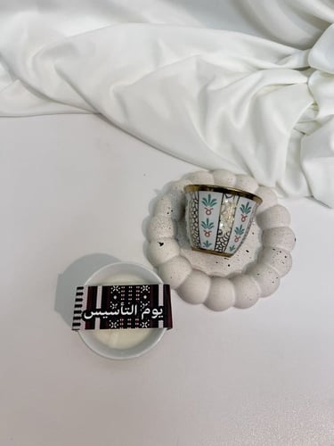 شمعه فنجان مع ثيم تصميم حسب الطلب