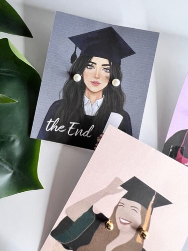 توزيعات حلق ثيم تخرج