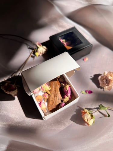 توزيعات ورد مع كسرة عود