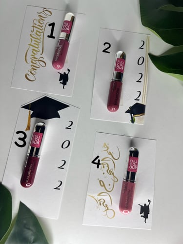 ثيم تخرج مع روج