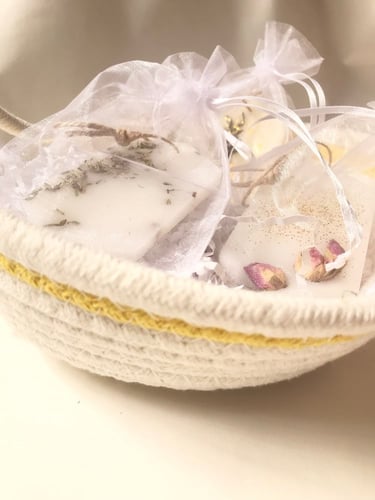 تاق شمعي معطر