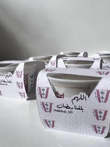 شمعة فنجان القهوه مع ثيم تصميم حسب الطلب