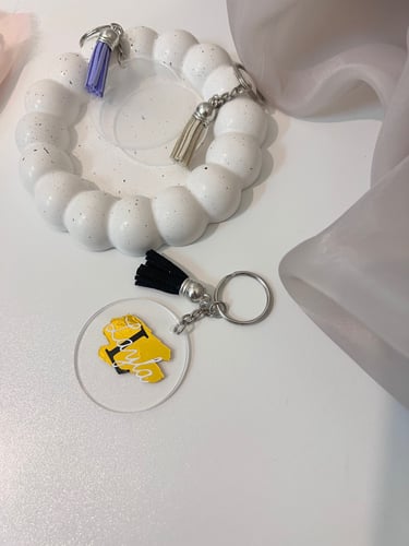 ميدالية اكريلك بالاسم