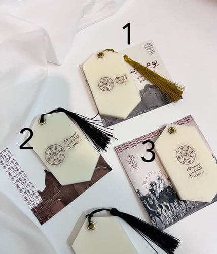 تاق شمع مع ثيم يوم التاسيس