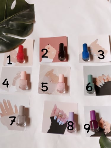 مناكير مع ثيم