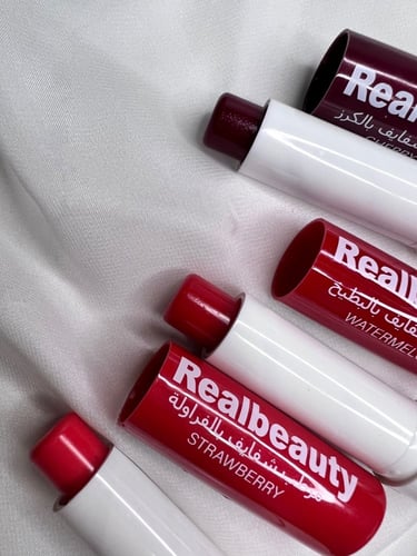 مرطب شفايف نكهات