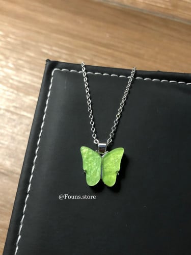 سلسال الفراشة تفاحي فضي