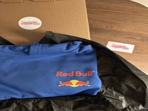 بلوفر Red Bull