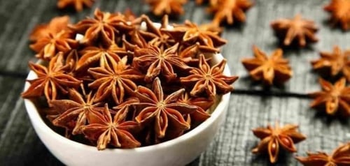 نجمة اليانسون اليوناني