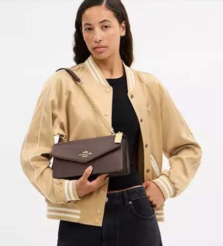 حقيبة كوتش Klare Envelope Crossbody Bag