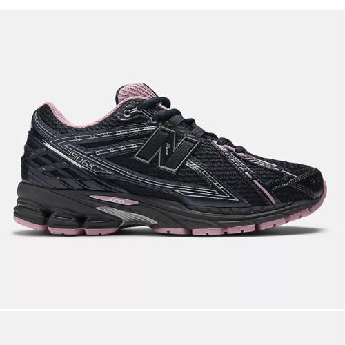 حذاء newbalance 1906R