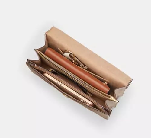 حقيبة كوتش Klare Envelope Crossbody Bag