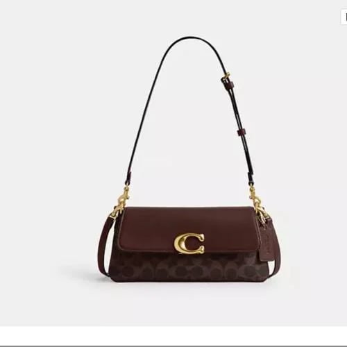 حقيبة كوتشJet Shoulder Bag In Signature Canvas