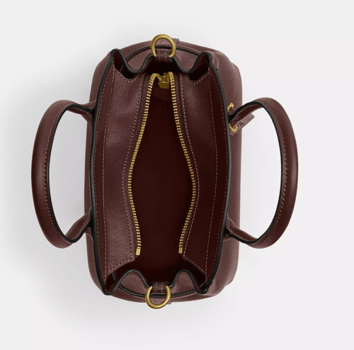 كوتش Soft Empire Carryall Bag 21